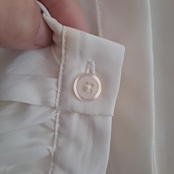 Michael Michael Kors Cream Gold Chain High Low Long Sleeve Blouse - Picture 7 of 10